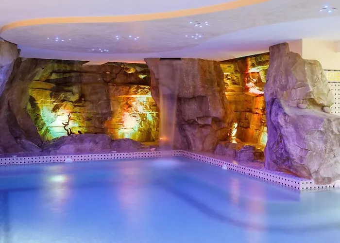 Alais 8, Emma 리미니