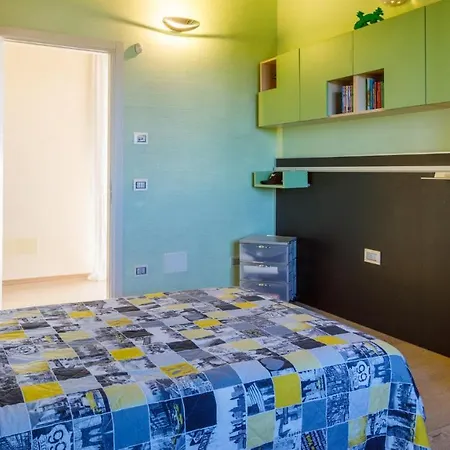 Alais 8, Emma * Rimini