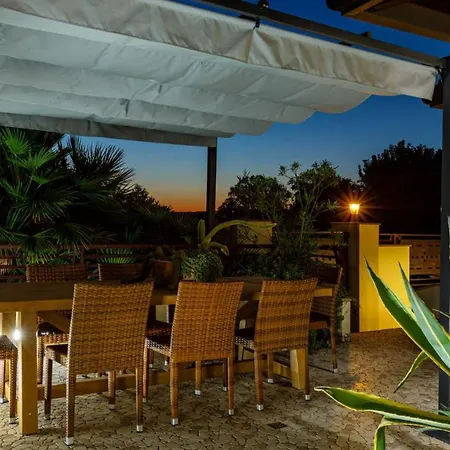 Alais 8, Emma * Rimini