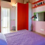 Alais 8, Emma Vila *