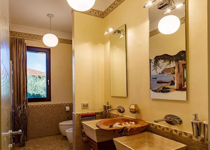 Alais 8, Emma Villa Rimini